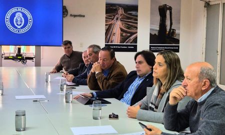 el gobierno nacional prometio a la mesa de enlace reactivar obras para el agro en agosto el gobierno nacional prometio a la mesa de enlace reactivar obras para el agro en agosto