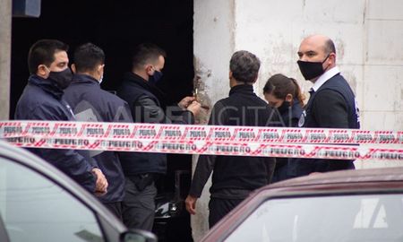 La cochera permanece clausurada y con faja de seguridad por orden judicial. La cochera permanece clausurada y con faja de seguridad por orden judicial.