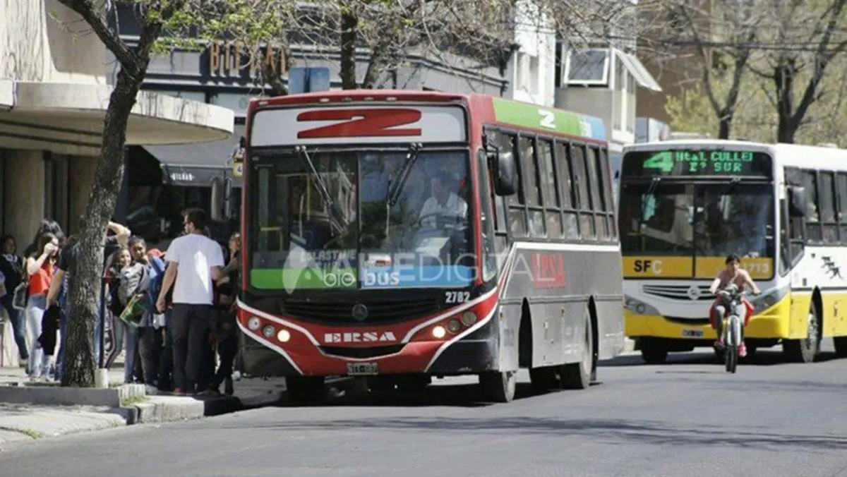 No habrá colectivos este martes y miércoles en Santa Fe.