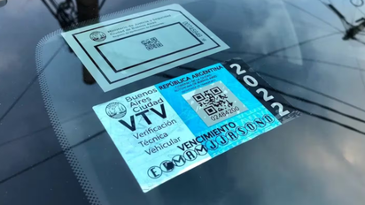 Cómo sacar las obleas de la VTV vencidas fácil y sin dañar el vidrio