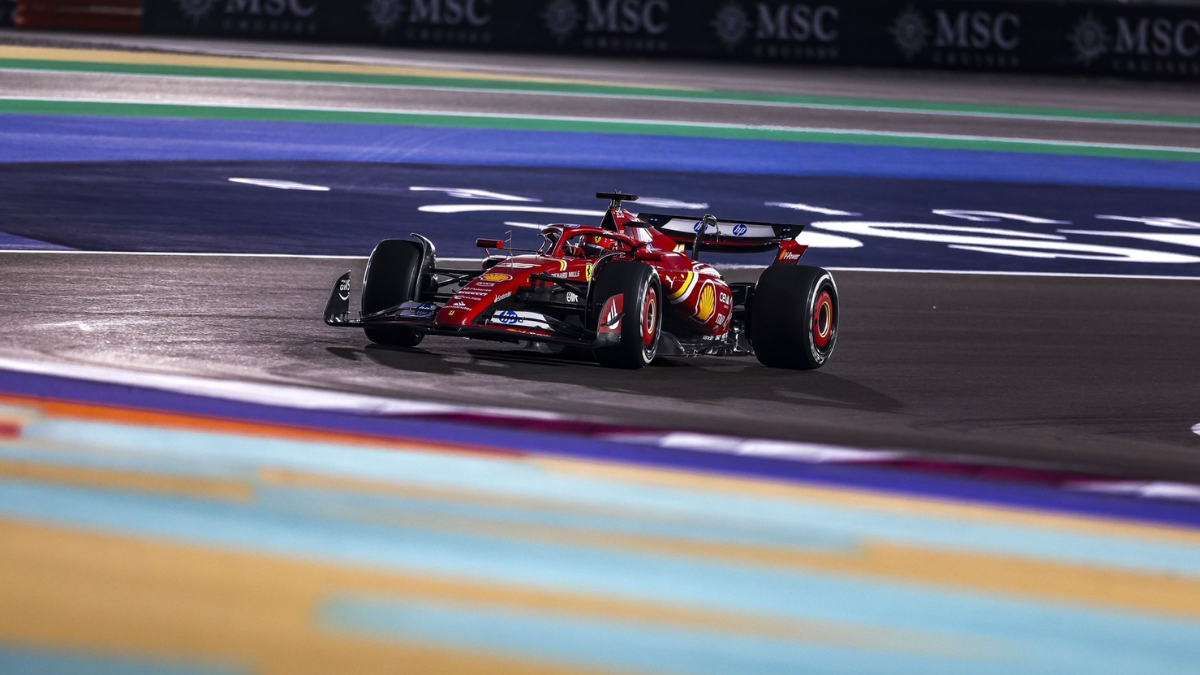 Leclerc dominó y McLaren completó el podio en la primera práctica libre en Qatar. Leclerc dominó y McLaren completó el podio en la primera práctica libre en Qatar.