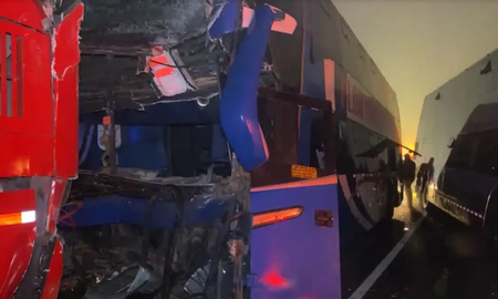 Un choque en la Variante de Pasamayo, Perú, dejó 2 muertos y 14 heridos. Un choque en la Variante de Pasamayo, Perú, dejó 2 muertos y 14 heridos.