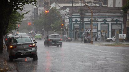 En la ciudad de Santa Fe y alrededores, mañana jueves volveremos a tener condiciones inestables en la primera parte del día, pudiendo ocurrir lluvias y tormentas, algunas de las cuales podría ser fuerte de forma localizada.&nbsp;
