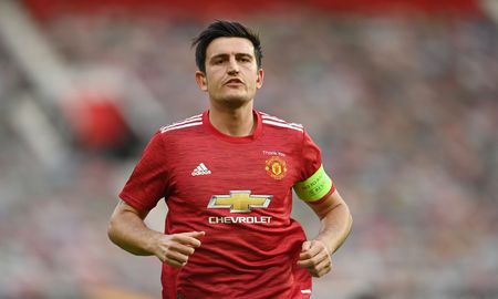 Harry Maguire, capitán del Manchester United, fue condenado a 21 meses y 10 días de carcel tras pelear en un bar de Grecia. Harry Maguire, capitán del Manchester United, fue condenado a 21 meses y 10 días de carcel tras pelear en un bar de Grecia.