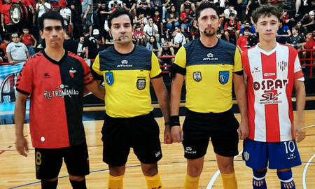 Colón y Unión jugaron el último clásico en el gimnasio Roque Otrino. Foto: LSF. Colón y Unión jugaron el último clásico en el gimnasio Roque Otrino. Foto: LSF.