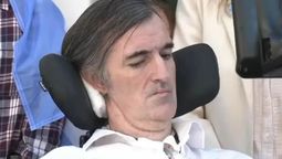 El exsenador nacional, Esteban Bullrich, hizo un angustiante reclamo a una empresa de productos financieros digitales debido a que, por la enfermedad que padece (ELA) el sistema de identificación dejó de reconocerlo.