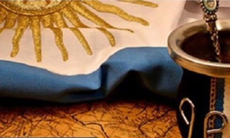 La palabra Tradición deriva del Latín tradere y quiere decir donación o legado La palabra Tradición deriva del Latín tradere y quiere decir donación o legado