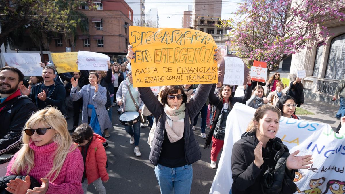 Se manifestarán en Bulevar y Rivadavia y desde allí marcharán hasta la Superintendencia de Servicios de Salud.