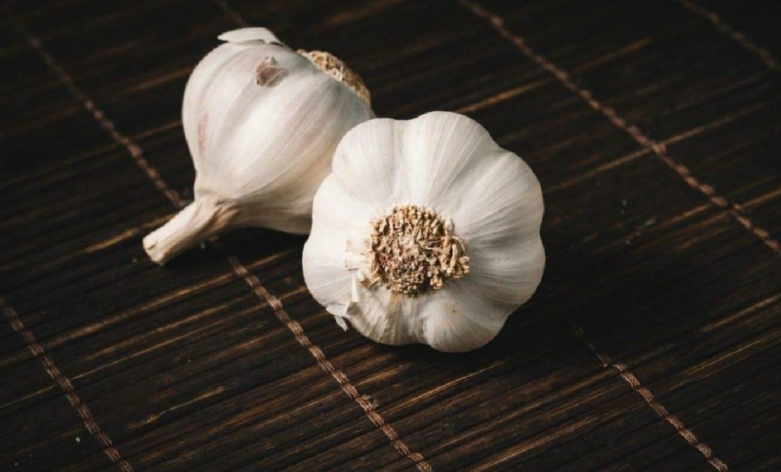 Mitos y verdades del ajo crudo