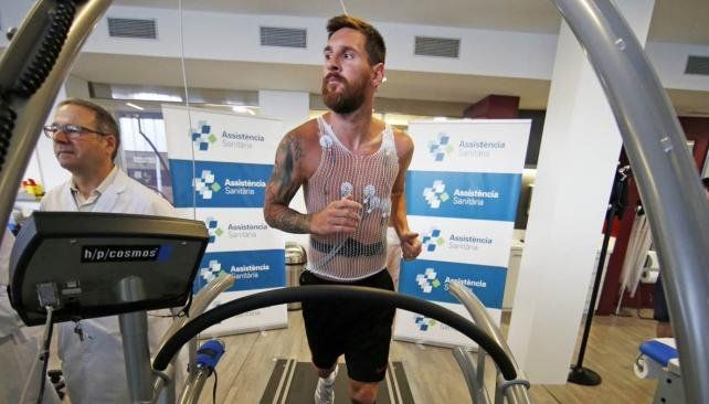 Messi se sumó a las prácticas de Barcelona