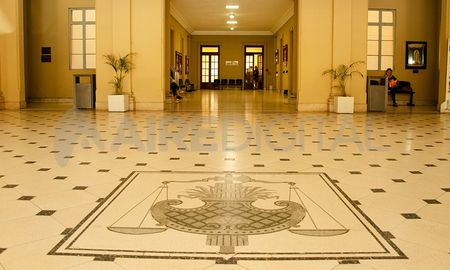 Se reanudan los plazos procesales y la celebración de audiencias a distancia con la utilización de las herramientas tecnológicas e informáticas existentes. Se reanudan los plazos procesales y la celebración de audiencias a distancia con la utilización de las herramientas tecnológicas e informáticas existentes.