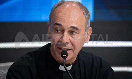 El padre Panigo compartió una emotiva carta. El padre Panigo compartió una emotiva carta.