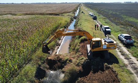 La avanzada en Europa de la semana pasada supuso un mapeo identificatorio de las áreas en las que más chances hay de conseguir créditos para obras de infraestructura. La avanzada en Europa de la semana pasada supuso un mapeo identificatorio de las áreas en las que más chances hay de conseguir créditos para obras de infraestructura.