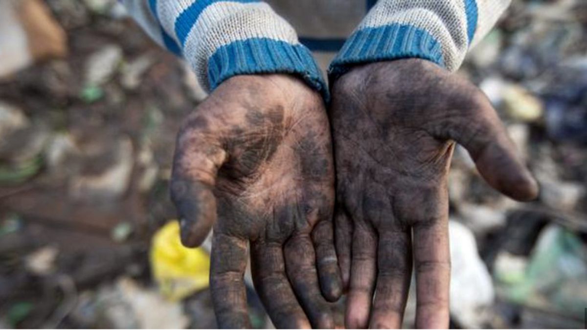 Más de 3,3 millones de niños y niñas sometidas a trabajo forzoso no están escolarizados y representan el 12% del total de sometidos. Más de 3,3 millones de niños y niñas sometidas a trabajo forzoso no están escolarizados y representan el 12% del total de sometidos.