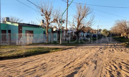 Un vecino de Santo Tomé fue víctima de un violento robo en su propia casa ubicada en 1° de mayo 1400. Un vecino de Santo Tomé fue víctima de un violento robo en su propia casa ubicada en 1° de mayo 1400.