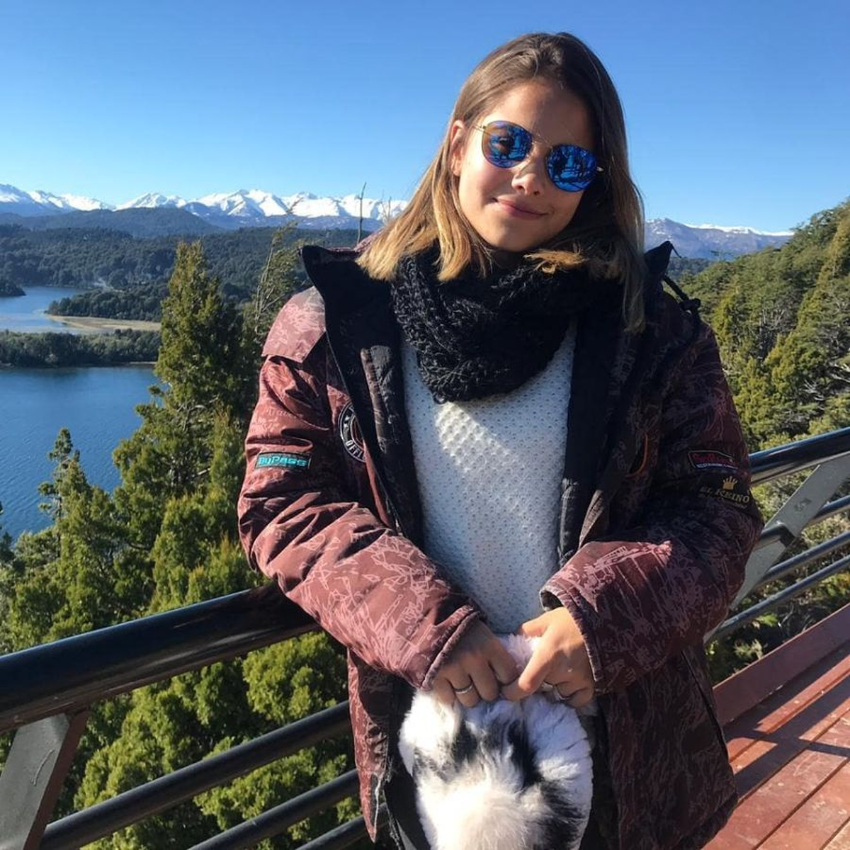 Julieta Illescas tiene 21 años y estudia la Licenciatura en Economía. Julieta Illescas tiene 21 años y estudia la Licenciatura en Economía.