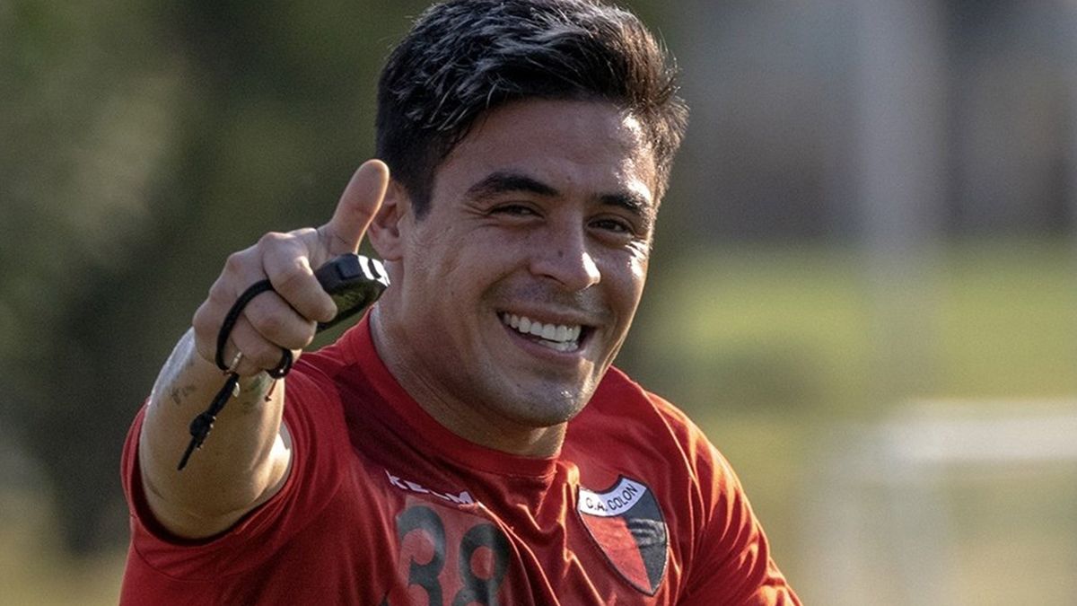 Brian Fernández no se entrenó en toda la semana y su continuidad en Colón no está asegurada.