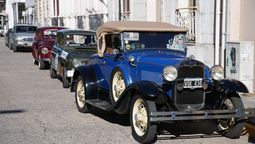 altText(Santa Fe viaja en el tiempo: llega la Muestra de Autos y Motos Clásicos a la Estación Belgrano)}