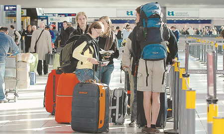 Entrevistados en Ezeiza, poco antes de irse del país, aseguran que lo primero que piensan es en la familia y los afectos. Entrevistados en Ezeiza, poco antes de irse del país, aseguran que lo primero que piensan es en la familia y los afectos.
