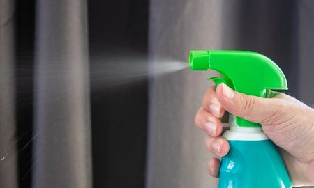 prohiben un desinfectante que afirma que elimina el coronavirus y que se vendia por mercado libre