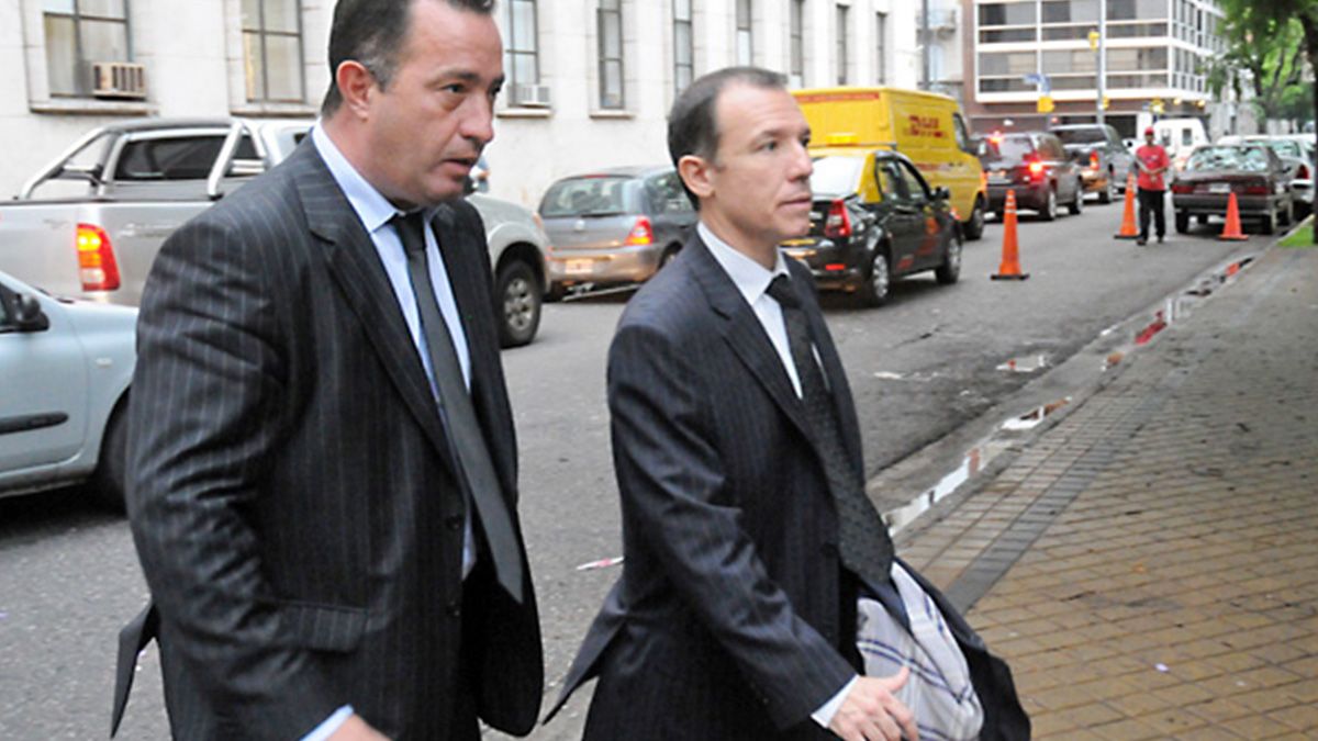 El juez Alejandro Martín (derecha) fue el primer condenado y admitió su culpabilidad en un juicio abreviado.