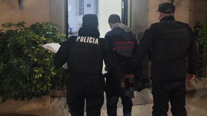 Encontraron a un hombre robando placas en el Cementerio Municipal de Santa Fe