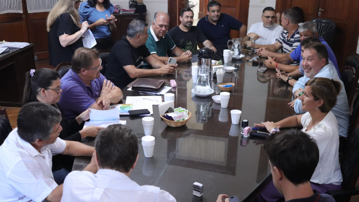 Hubo acuerdo entre Festram e intendentes de Santa Fe.