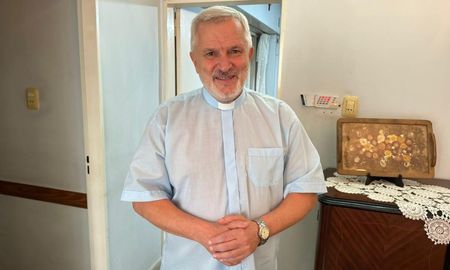 E el padre Axel puso el acento en el mensaje central de la Pascua: la resurrección. “La Pascua es Jesús resucitado”, afirmó.
