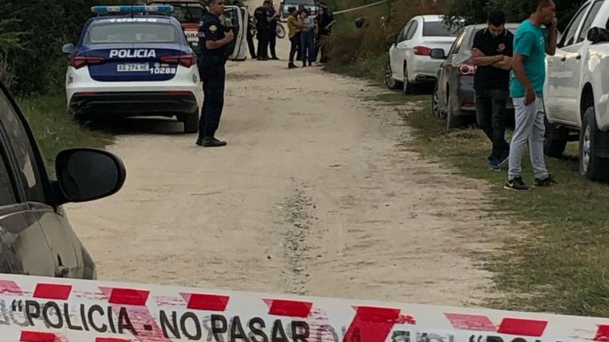 Una mujer fue detenida por el homicidio de sus dos hijos adolescentes en Córdoba.