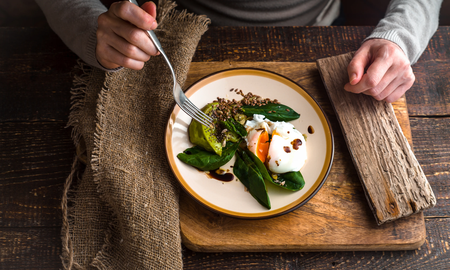 Vitamina B12: beneficios, fuentes y razones por las que es vital para tu salud Vitamina B12: beneficios, fuentes y razones por las que es vital para tu salud