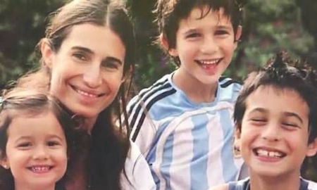 Tras el fallecimiento de Romina Yan, Franco, Valentín y Azul quedaron al cuidado de su padre Darío y sus abuelos. Tras el fallecimiento de Romina Yan, Franco, Valentín y Azul quedaron al cuidado de su padre Darío y sus abuelos.