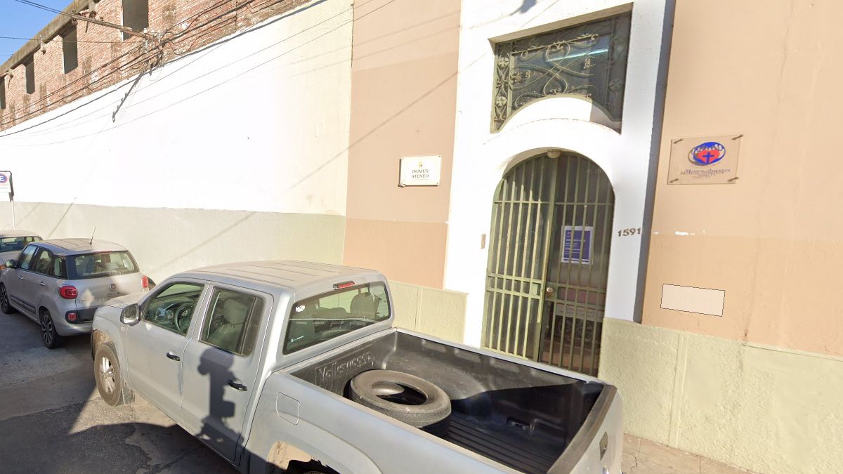 El cuerpo del joven fue hallado en el quinto piso de la residencia estudiantil Domus Ateneo