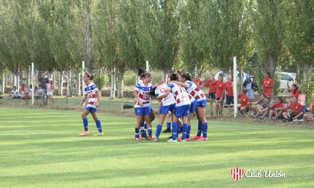Unión goleó como visitante a Colón y se llevó el clásico de liga femenino. Unión goleó como visitante a Colón y se llevó el clásico de liga femenino.