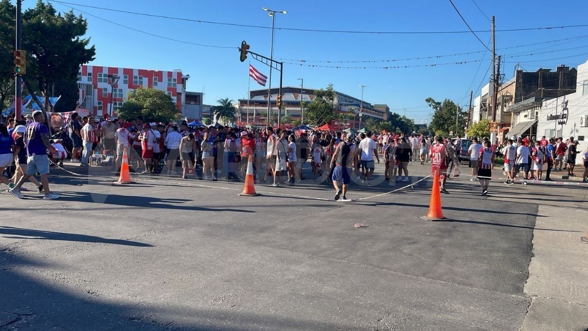 Estudiantes La Plata vs Sarmiento La Banda jugarán por Copa Argentina en Santa Fe: cortes