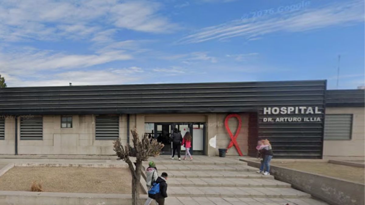 Fue trasladado de urgencia al hospital, donde confirmaron su muerte. Fue trasladado de urgencia al hospital, donde confirmaron su muerte.