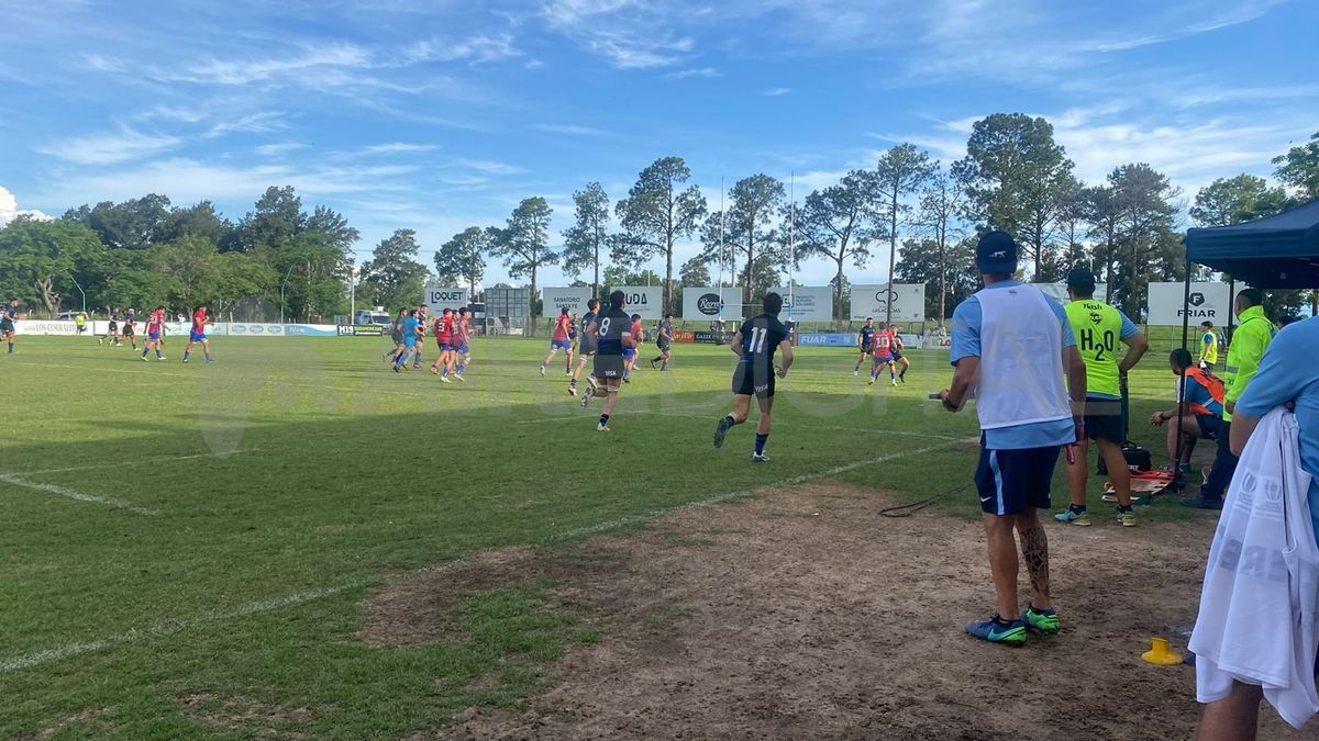 Los Pumitas vapulearon a Chile 68 a 0 y jugarán la final del juvenil de Rugby ante Uruguay. Los Pumitas vapulearon a Chile 68 a 0 y jugarán la final del juvenil de Rugby ante Uruguay.