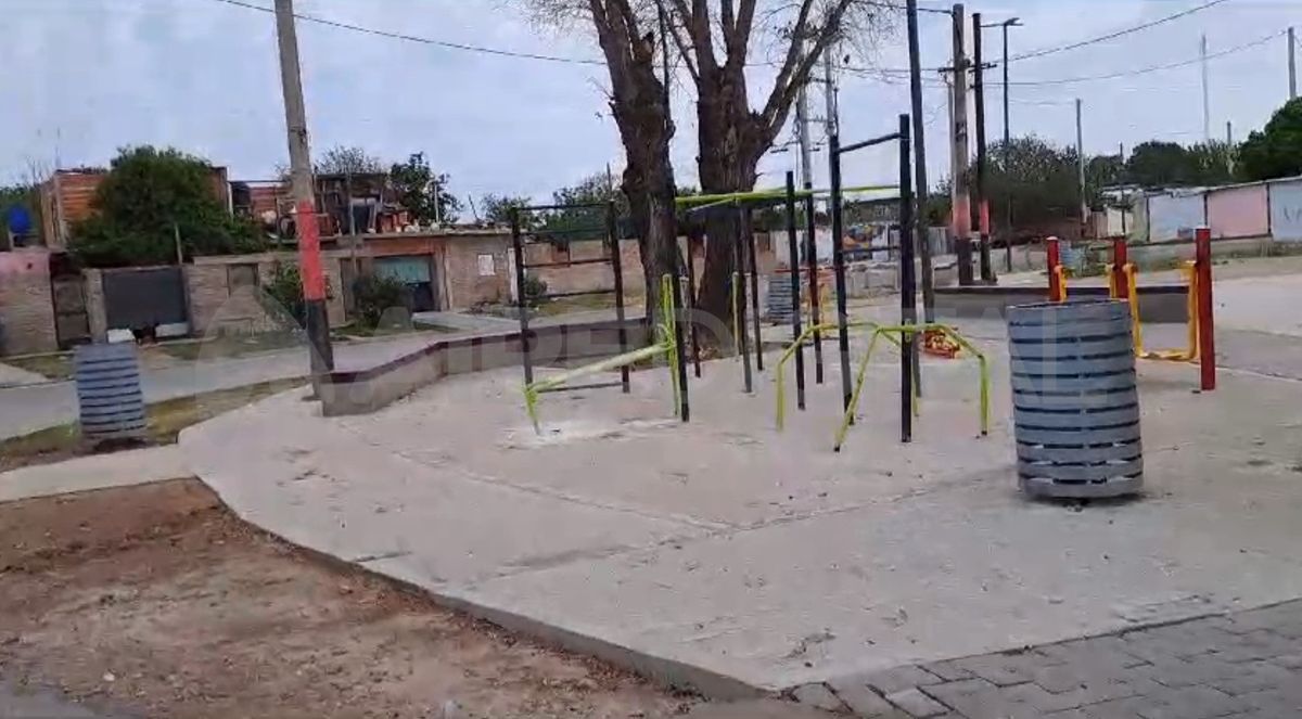 La plaza en donde balearon al niño de 11 años en Rosario