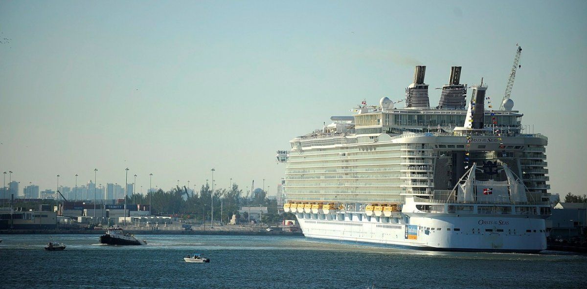 Pesadilla en un crucero de lujo en el Caribe: 277 personas se infectan con un virus intestinal