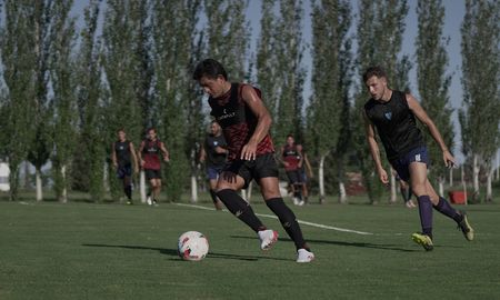 Luis Miguel Rodríguez fue sustituido por un golpe sufrido en el amistoso entre el Club Atlético Colón y Juventud Unida. Su lesión no es de gravedad y llegará en óptimas condiciones al inicio de campeonato. Luis Miguel Rodríguez fue sustituido por un golpe sufrido en el amistoso entre el Club Atlético Colón y Juventud Unida. Su lesión no es de gravedad y llegará en óptimas condiciones al inicio de campeonato.
