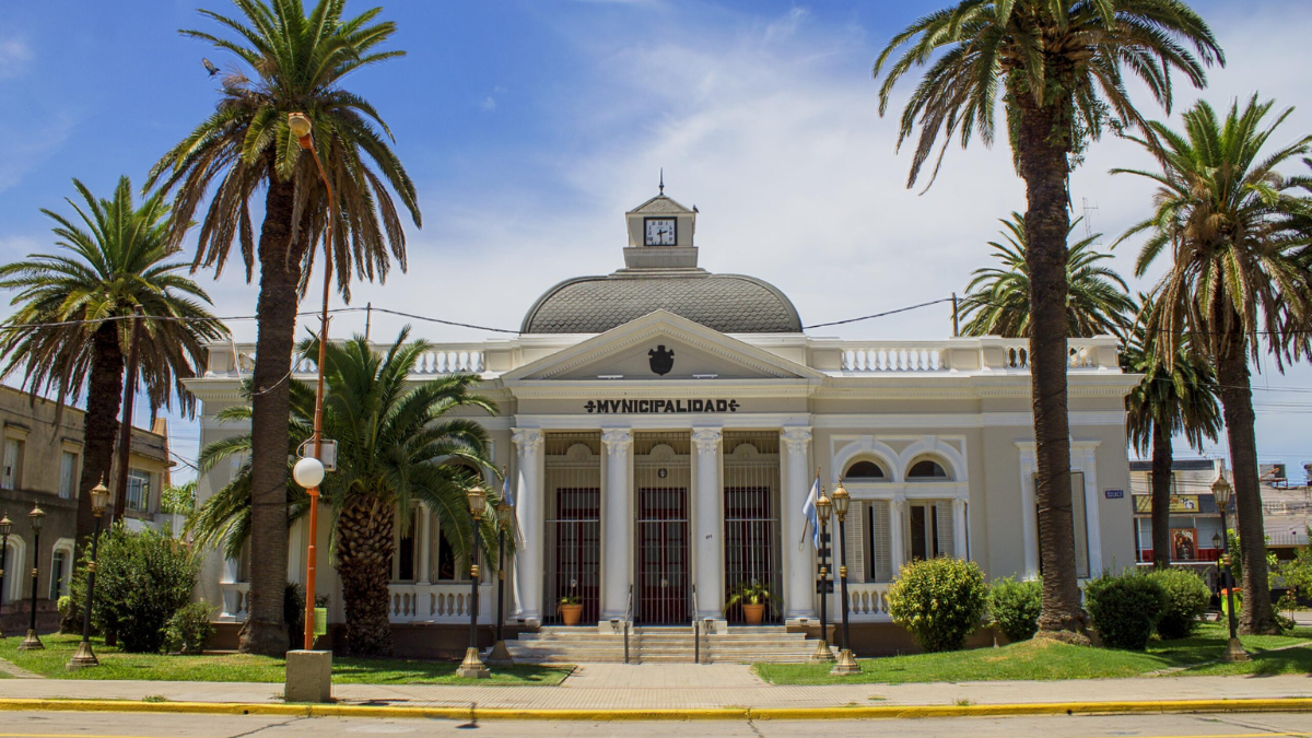 A su vez, Oncativo cuenta con atractivos patrimonio cultural que dejan ver el pasado de la localidad. A su vez, Oncativo cuenta con atractivos patrimonio cultural que dejan ver el pasado de la localidad.