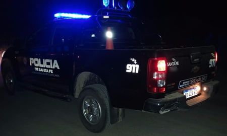 El joven fue interceptado por sujetos que le dispararon desde una moto y lo dejaron tendido en la calle El joven fue interceptado por sujetos que le dispararon desde una moto y lo dejaron tendido en la calle