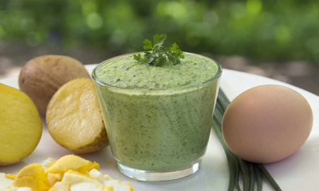Mayonesa de albahaca. Mayonesa de albahaca.