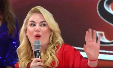Esmeralda Mitre protagonizó un escándalo en los estudios de televisión. Esmeralda Mitre protagonizó un escándalo en los estudios de televisión.