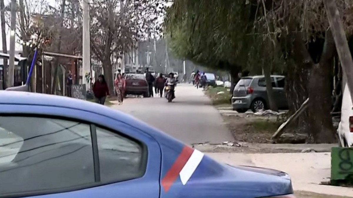 Un hombre murió y dos mujeres resultaron heridas en dos balaceras ocurridas este miércoles por la tarde en barrio Empalme Graneros.