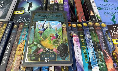 Cuando el cine y la literatura se fusionan: libros y películas que se inspiran mutuamente Cuando el cine y la literatura se fusionan: libros y películas que se inspiran mutuamente