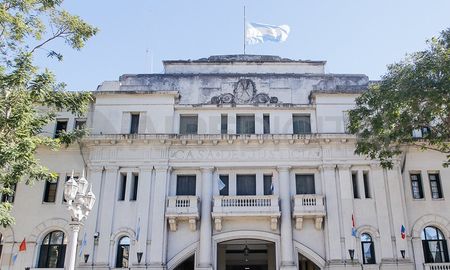 Este viernes dictaron prisión preventiva para un hombre por el presunto abuso sexual de su hija y su hijastra en Santa Rosa de Calchines. Este viernes dictaron prisión preventiva para un hombre por el presunto abuso sexual de su hija y su hijastra en Santa Rosa de Calchines.