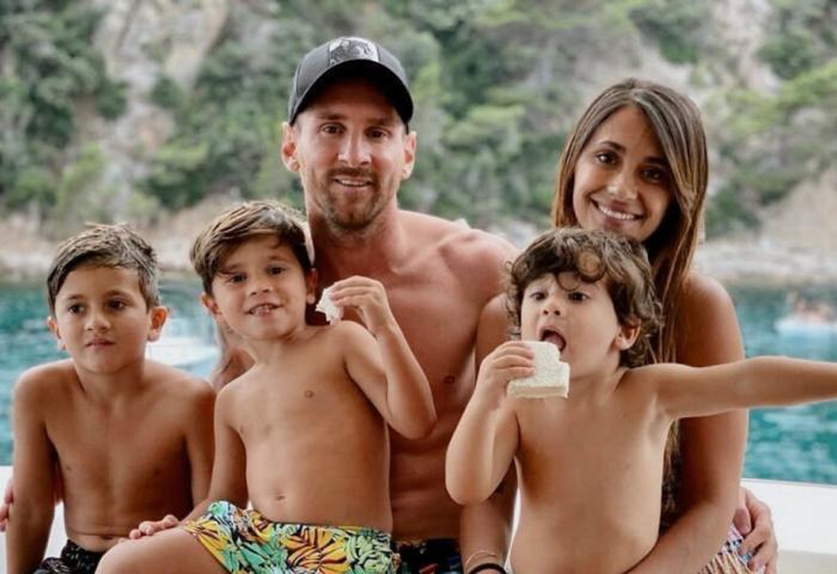Actualmente Messi y Antonella tienen tres adorables hijos. 