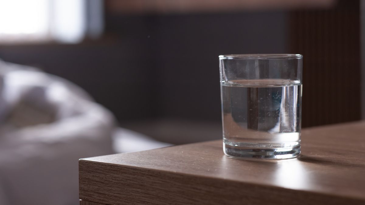 Algunos especialistas recomiendan usar recipientes cerrados para conservar mejor el agua. Algunos especialistas recomiendan usar recipientes cerrados para conservar mejor el agua.