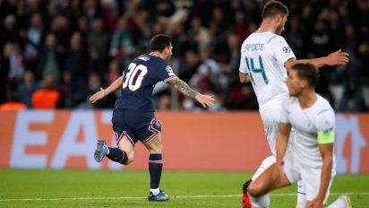 Messi marcó su primer gol en Paris Saint-Germain