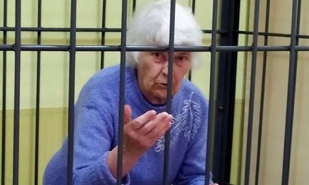 Abuela mató a sus tres nietos, cansada de mantenerlos: la madre de los nenes está presa Abuela mató a sus tres nietos, cansada de mantenerlos: la madre de los nenes está presa